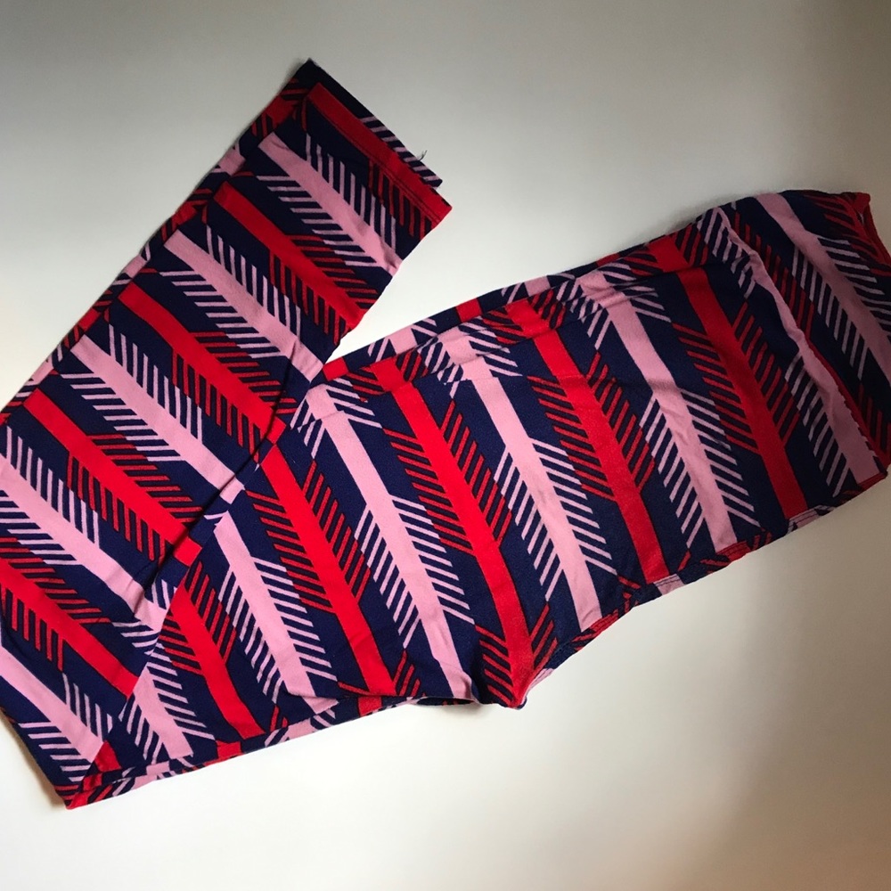 ⚡️3/$20⚡️ LULAROE leggings pnk arrow